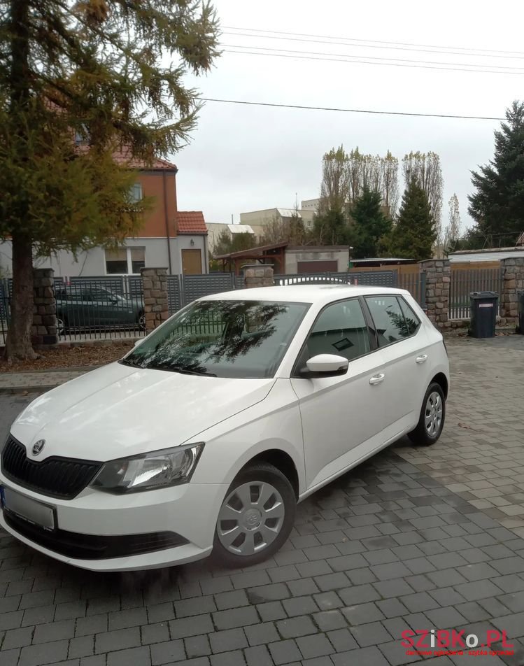 2016' Skoda Fabia 1.0 Active photo #2