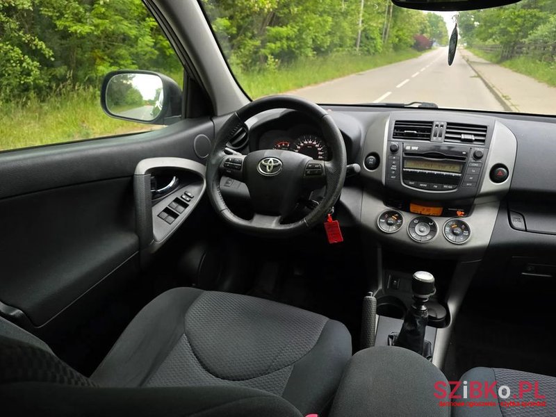 2010' Toyota RAV4 photo #5