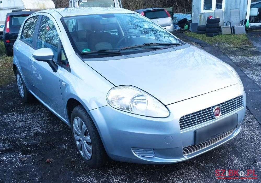 2008' Fiat Grande Punto photo #2