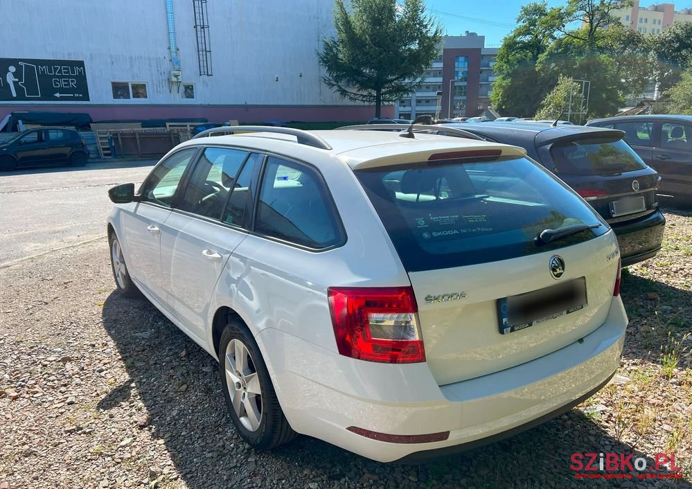2020' Skoda Octavia photo #3