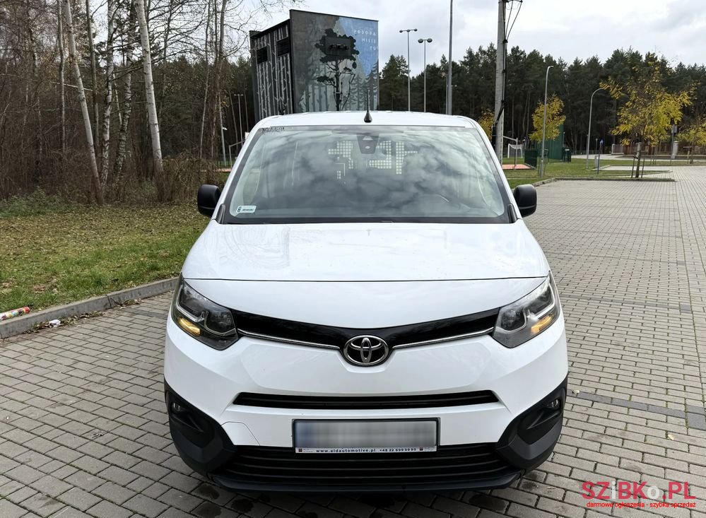 2021' Toyota ProAce City photo #2