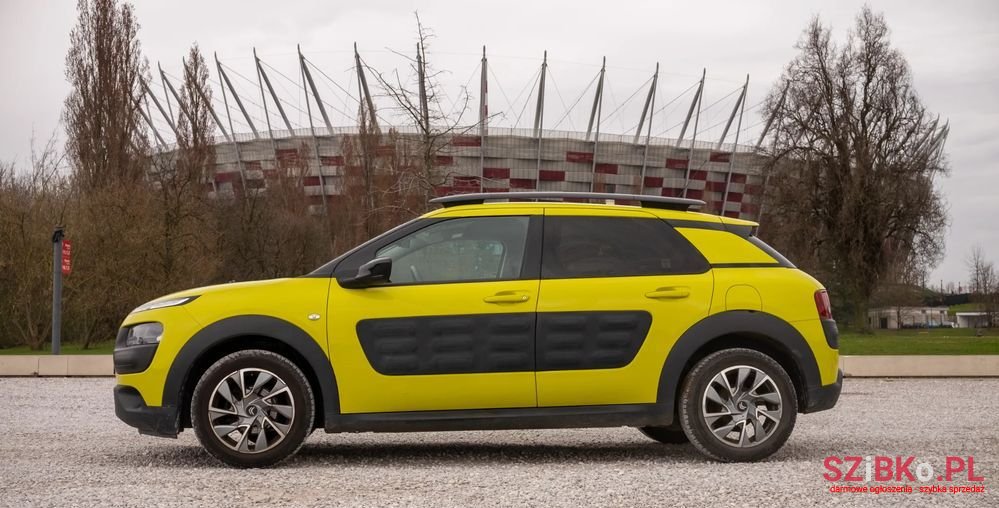 2018' Citroen C4 Cactus photo #4
