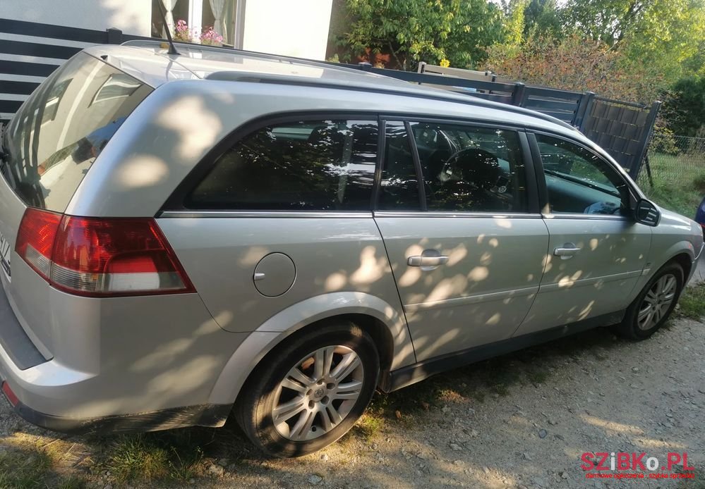 2006' Opel Vectra 1.8 Caravan Edition photo #2