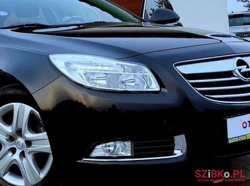 2011' Opel Insignia photo #4