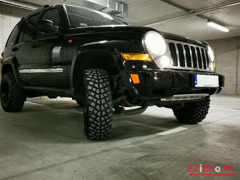 2005' Jeep Cherokee Liberty photo #1