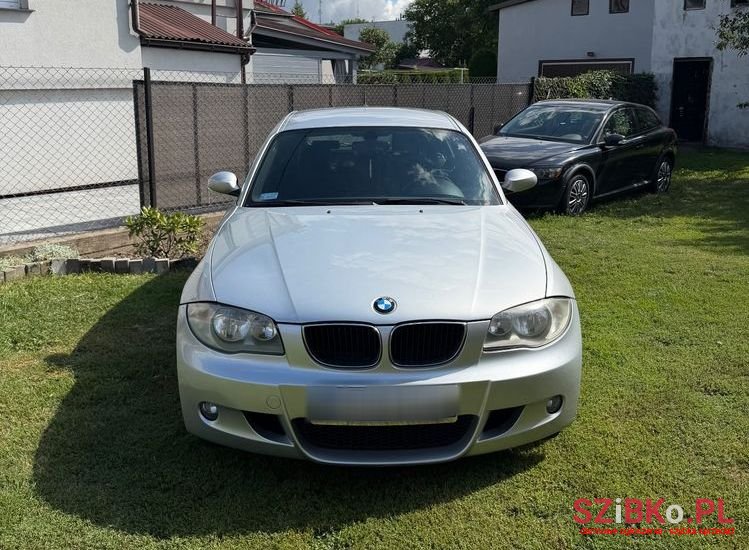 2007' BMW 1 Series 118I photo #1