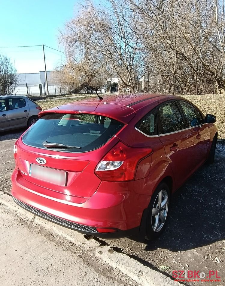 2011' Ford Focus photo #6