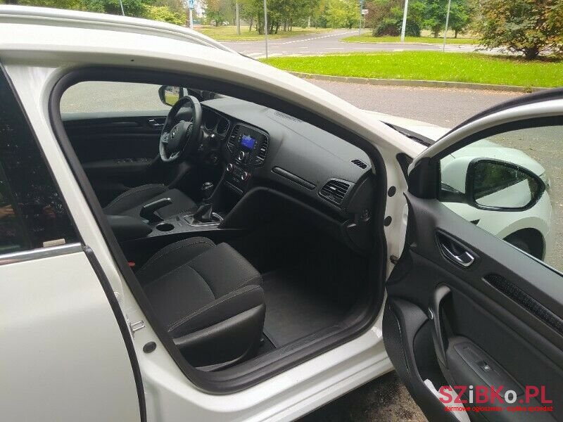 2016' Renault Megane photo #4