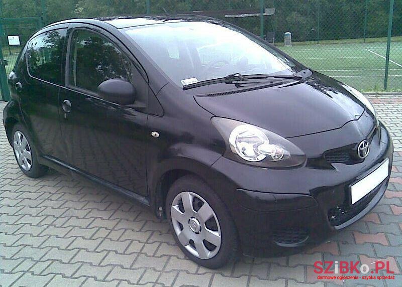 2010' Toyota Aygo photo #1