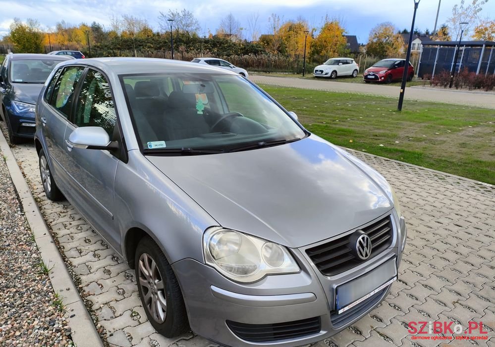 2009' Volkswagen Polo photo #1