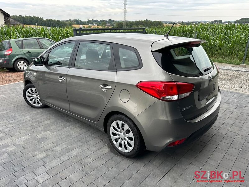 2013' Kia Carens photo #6