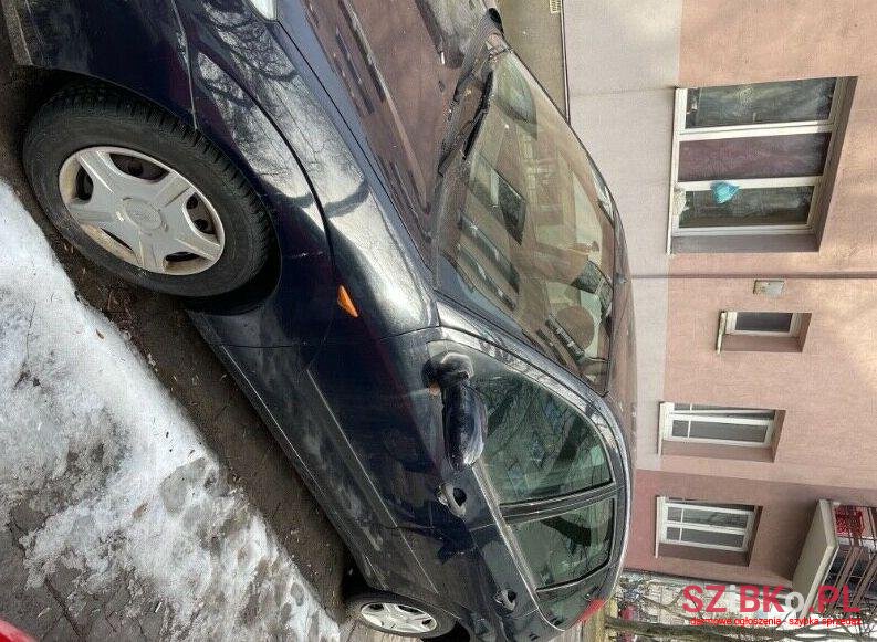 2004' Ford Focus photo #1