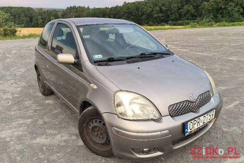 2004' Toyota Yaris photo #1