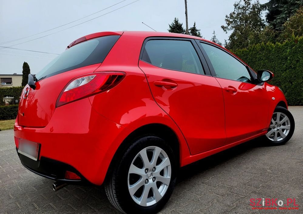 2009' Mazda 2 photo #3