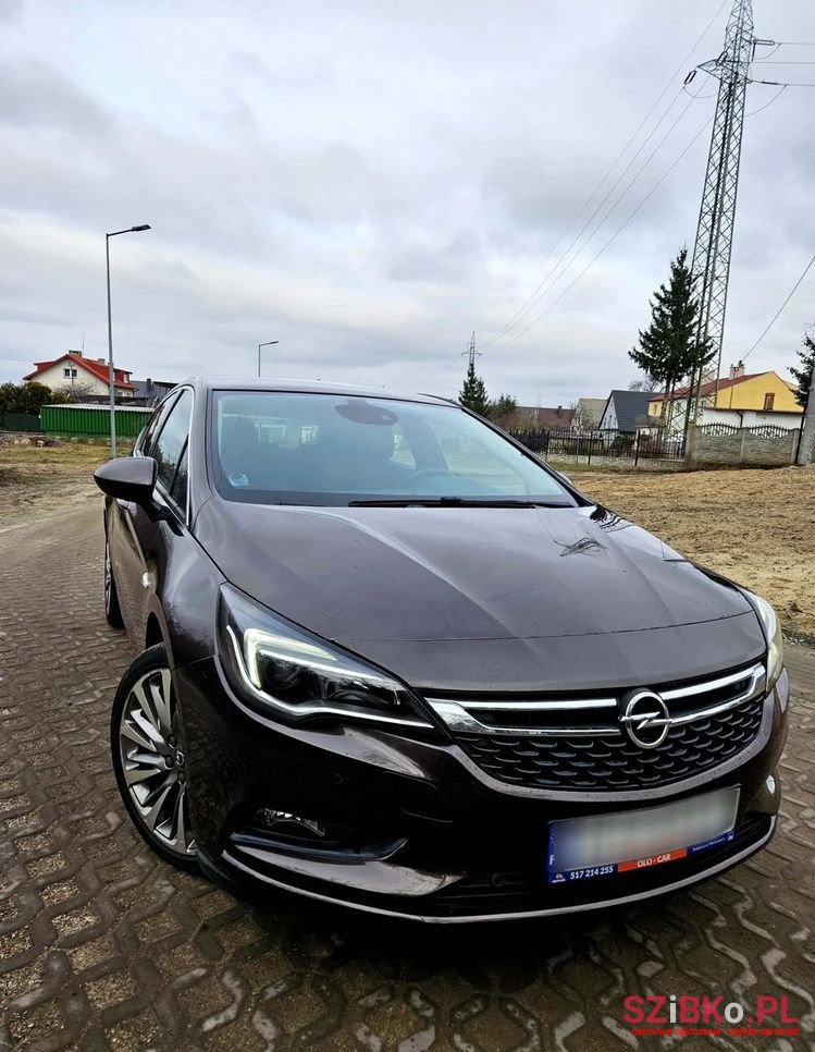 2017' Opel Astra photo #1