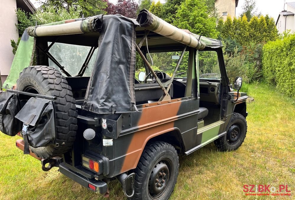 1989' Peugeot P4 photo #3