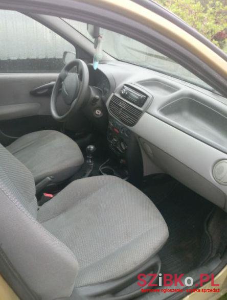 2001' Fiat Punto photo #1