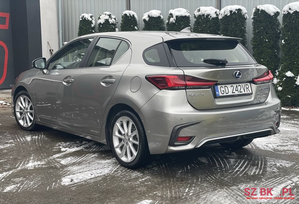 2020' Lexus CT photo #4