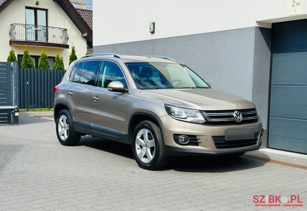 2012' Volkswagen Tiguan photo #1