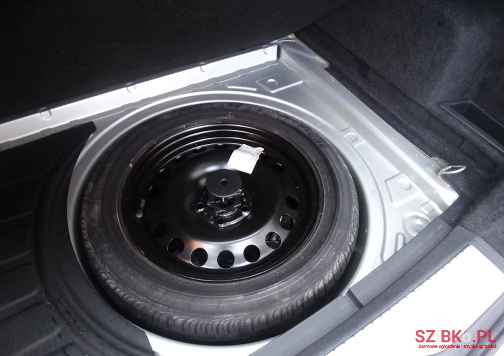 2008' Opel Astra photo #5