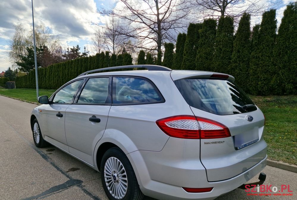 2010' Ford Mondeo 2.0 Tdci Trend photo #3