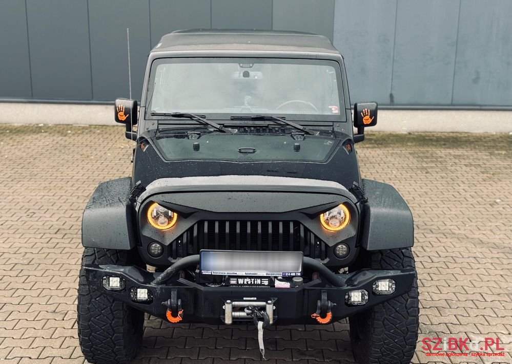 2018' Jeep Wrangler photo #6