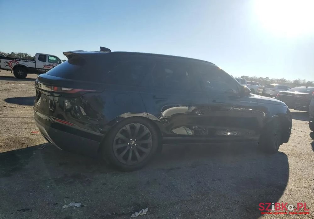 2018' Land Rover Range Rover Velar photo #5