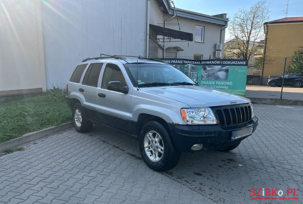 2004' Jeep Grand Cherokee 4.0 Laredo photo #1