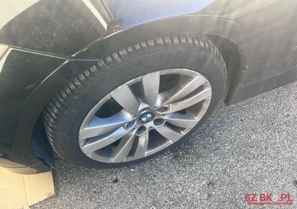 2008' BMW 3 Series 320D photo #3