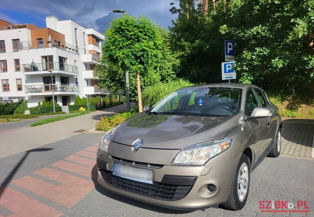 2009' Renault Megane photo #1