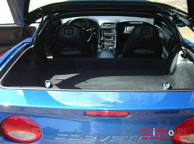 2001' Chevrolet Corvette photo #2