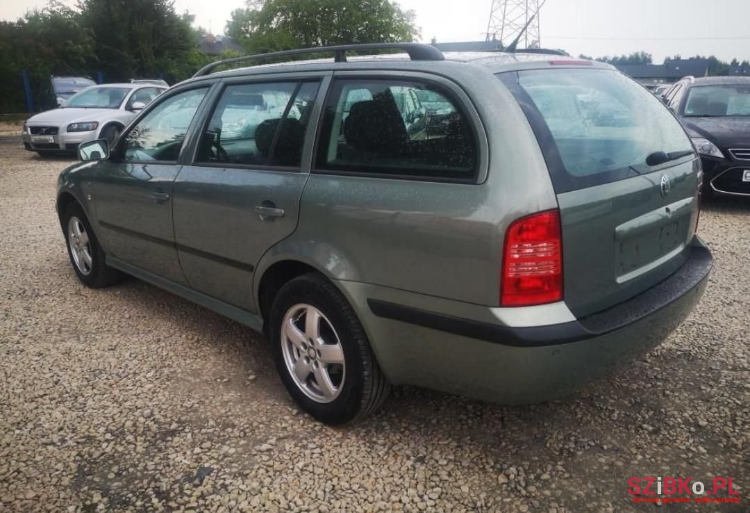 2002' Skoda Octavia photo #5