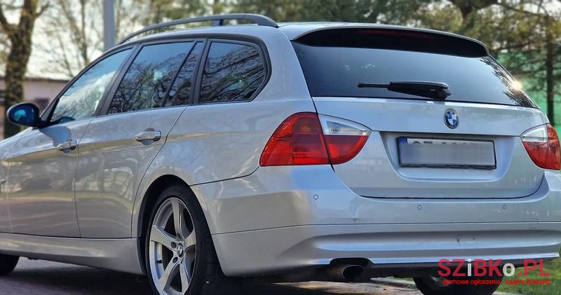 2006' BMW 3 Series 318I Touring photo #5