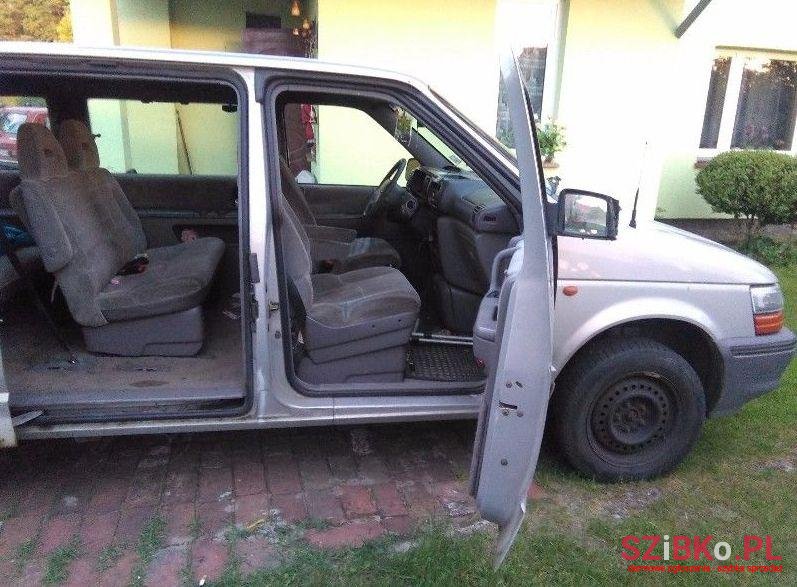 1994' Chrysler Voyager photo #3