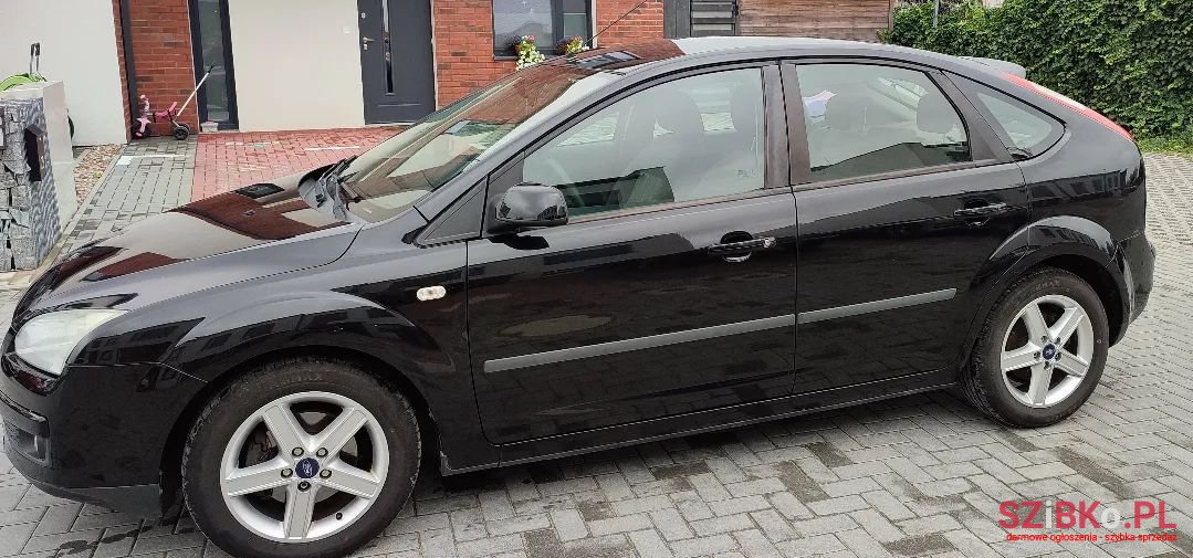 2007' Ford Focus photo #2