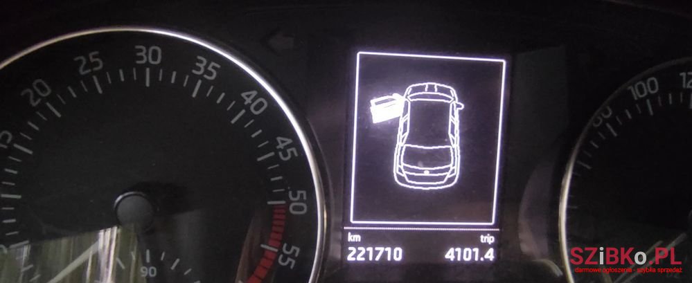 2016' Skoda Fabia 1.4 Tdi Ambition photo #4