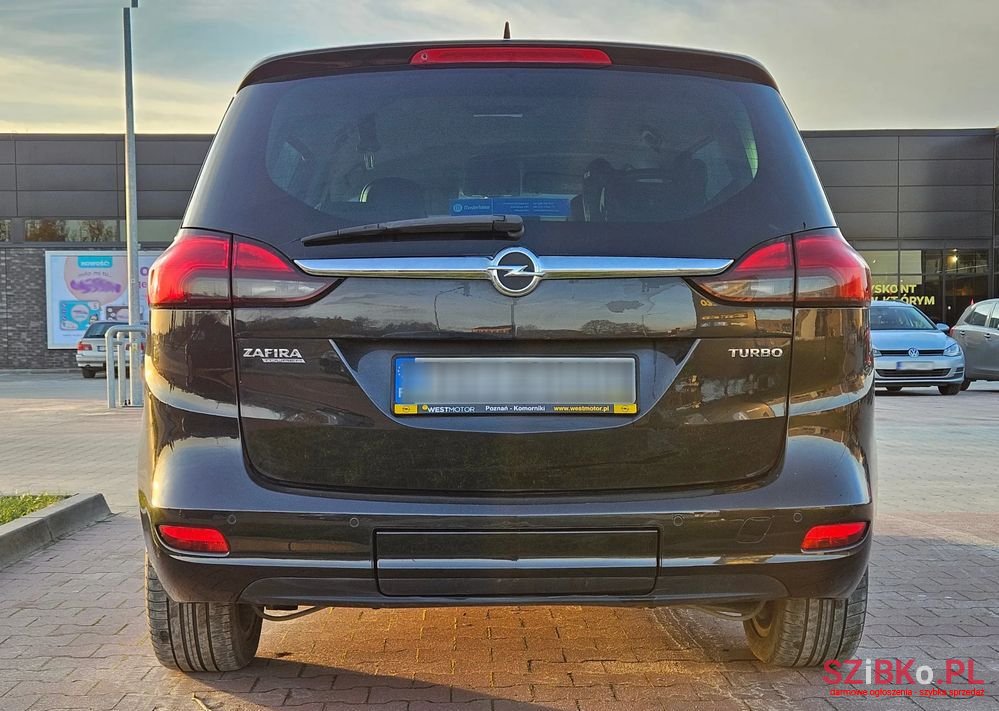 2012' Opel Zafira photo #6