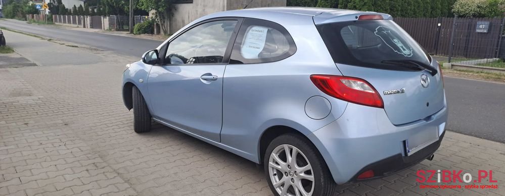 2008' Mazda 2 1.3 Sport Impression photo #3