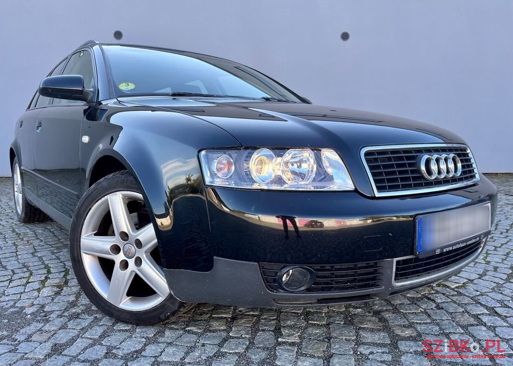 2002' Audi A4 Avant photo #1