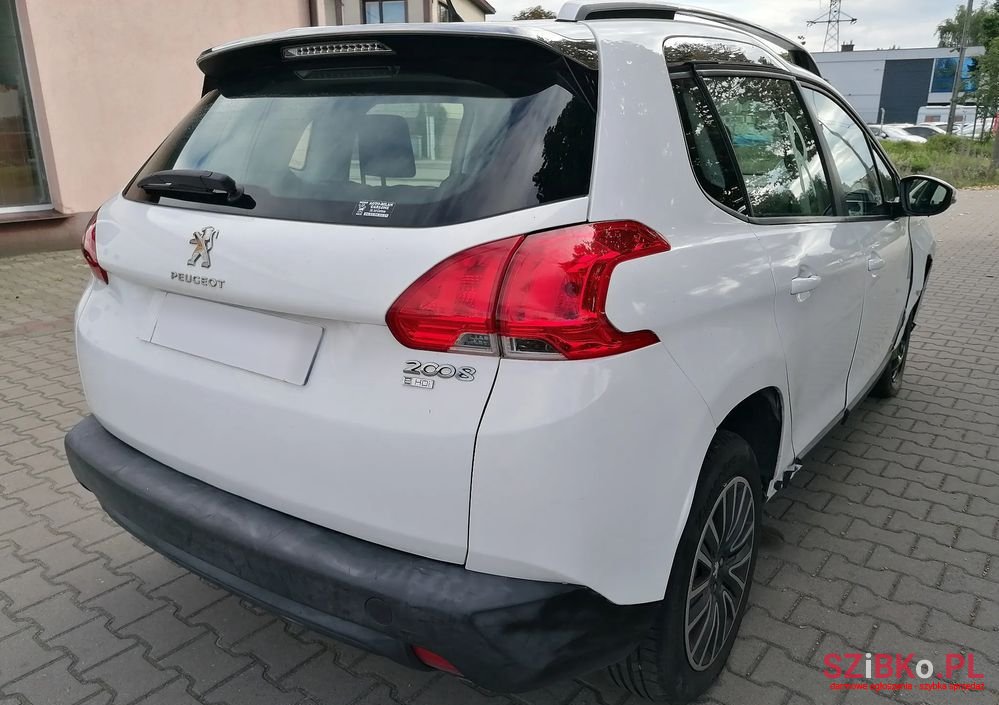 2015' Peugeot 2008 photo #5