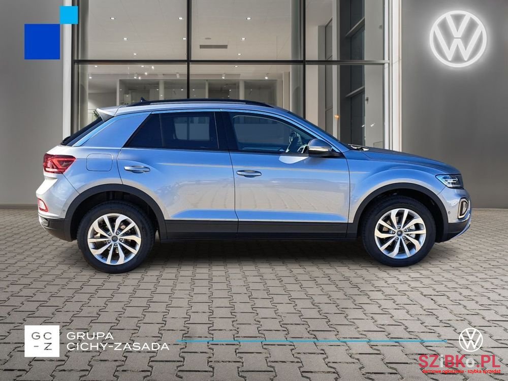 2024' Volkswagen T-Roc photo #5