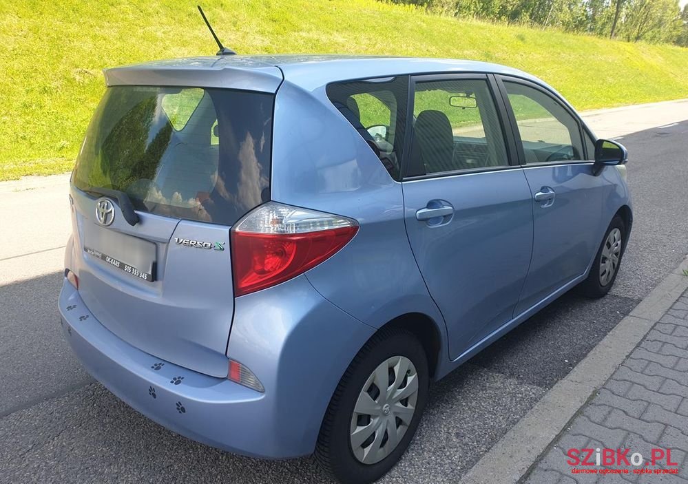 2012' Toyota Verso S photo #3