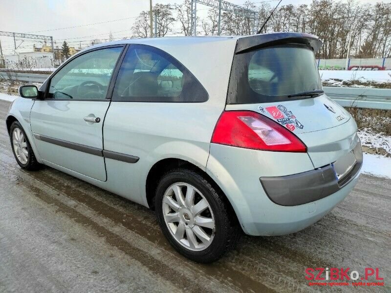 2004' Renault Megane photo #4