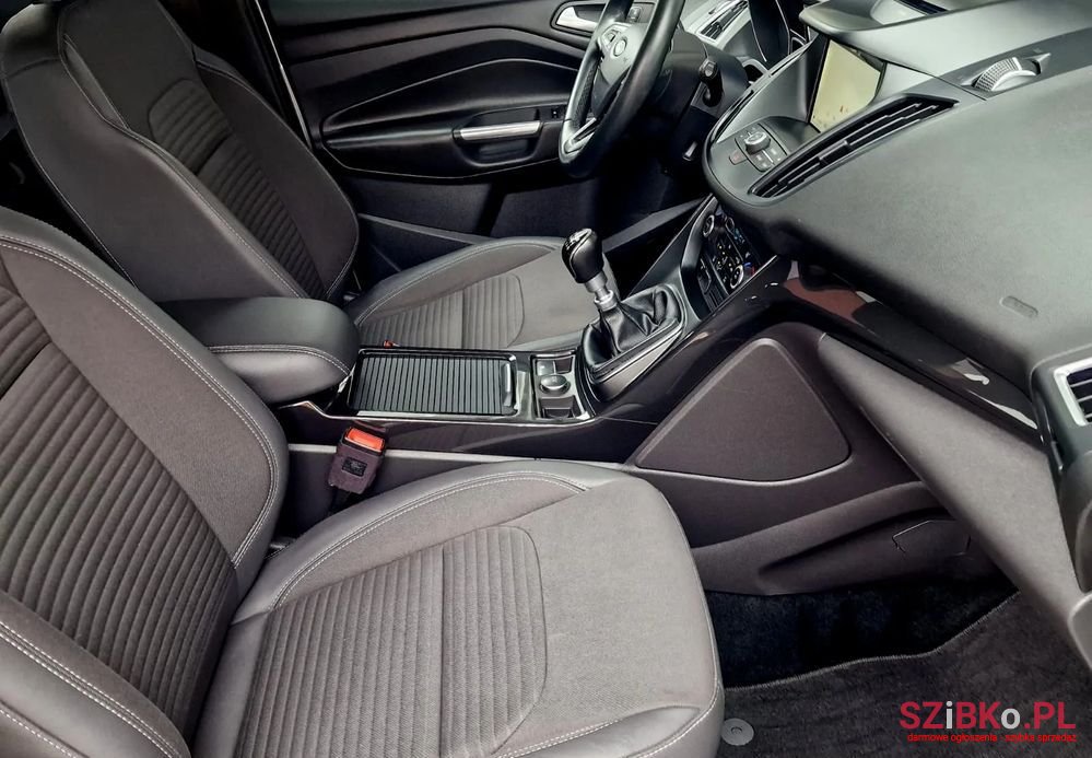 2019' Ford Kuga photo #3