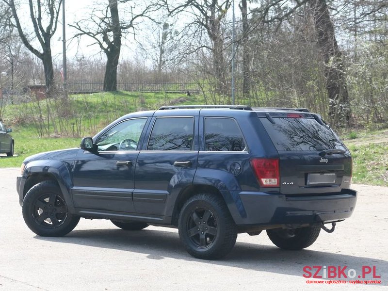 2005' Jeep Grand Cherokee photo #4