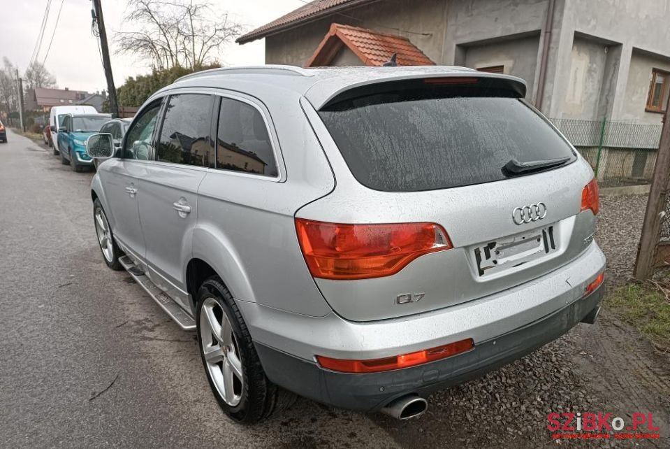 2007' Audi Q7 photo #4