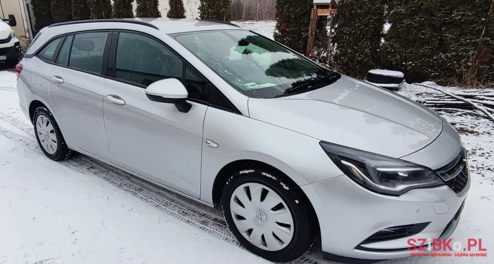 2018' Opel Astra Enjoy photo #5