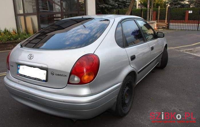 2001' Toyota Corolla photo #1