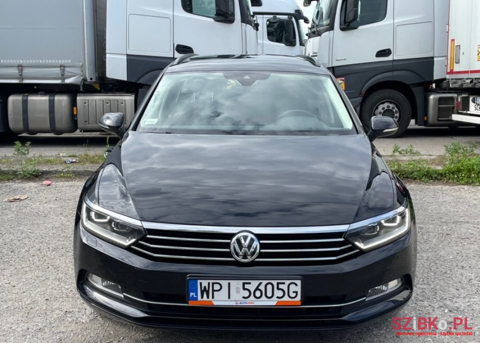 2017' Volkswagen Passat photo #1