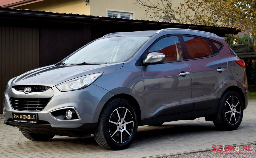 2012' Hyundai ix35 photo #1